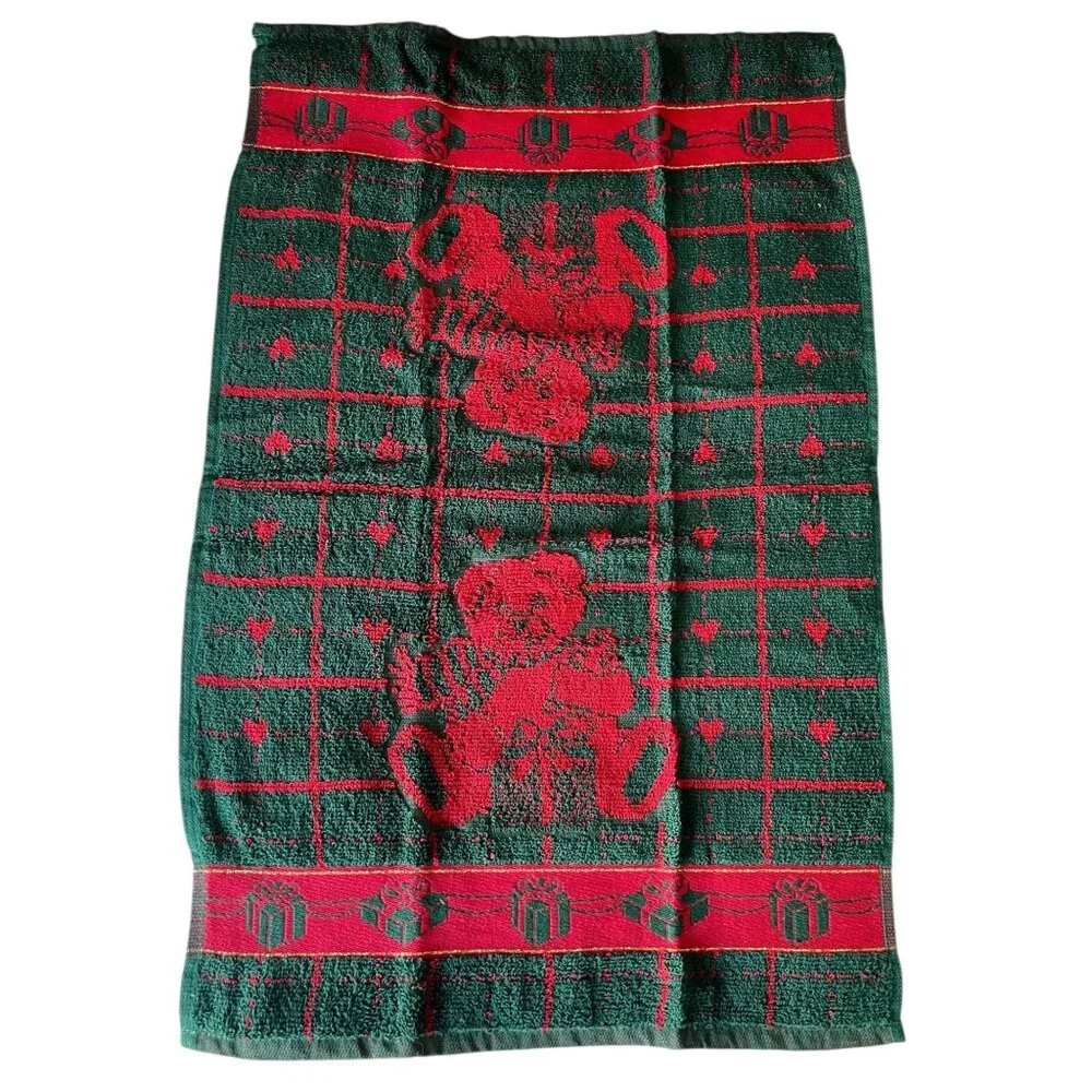 Vintage Christmas Bear Towel Set Of 3 With Gift Motif In Green & Red